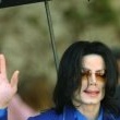 Michael Jackson arrives at the Santa Barbara County courthouse.