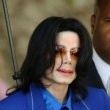 Michael Jackson arrives at the Santa Barbara County courthouse.