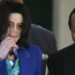 Michael Jackson arrives at the Santa Barbara County courthouse.