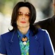 Michael Jackson arrives at the Santa Barbara County courthouse.