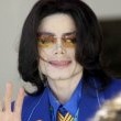 Michael Jackson arrives at the Santa Barbara County courthouse.