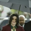 Michael Jackson arrives at the Santa Barbara County courthouse.