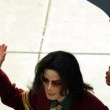 Michael Jackson arrives at the Santa Barbara County courthouse.