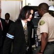 Michael Jackson arrives at the Santa Barbara County courthouse.