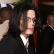 Michael Jackson arrives at the Santa Barbara County courthouse.