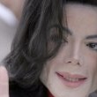 Michael Jackson arrives at the Santa Barbara County courthouse.