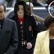 Michael Jackson arrives at the Santa Barbara County courthouse.