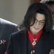 Michael Jackson arrives at the Santa Barbara County courthouse.
