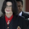 Michael Jackson arrives at the Santa Barbara County courthouse.