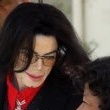 Michael Jackson arrives at the Santa Barbara County courthouse.