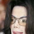 Michael Jackson arrives at the Santa Barbara County courthouse.