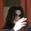 Michael Jackson arrives at the Santa Barbara County courthouse.