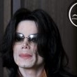 Michael Jackson arrives at the Santa Barbara County courthouse.