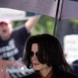 Michael Jackson arrives at the Santa Barbara County courthouse.