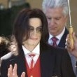 Michael Jackson arrives at the Santa Barbara County courthouse.