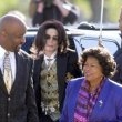 Michael Jackson arrives at the Santa Barbara County courthouse.