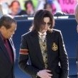 Michael Jackson arrives at the Santa Barbara County courthouse.