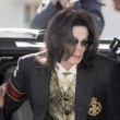 Michael Jackson arrives at the Santa Barbara County courthouse.