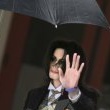 Michael Jackson arrives at the Santa Barbara County courthouse.