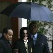Michael Jackson arrives at the Santa Barbara County courthouse.