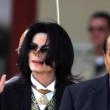 Michael Jackson arrives at the Santa Barbara County courthouse.