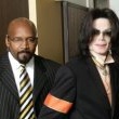 Michael Jackson arrives at the Santa Barbara County courthouse.