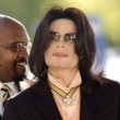 Michael Jackson arrives at the Santa Barbara County courthouse.