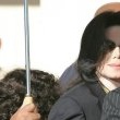 Michael Jackson arrives at the Santa Barbara County courthouse.
