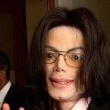 Michael Jackson arrives at the Santa Barbara County courthouse.