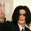 Michael Jackson arrives at the Santa Barbara County courthouse.