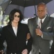 Michael Jackson arrives at the Santa Barbara County courthouse.