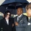 Michael Jackson arrives at the Santa Barbara County courthouse.