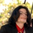 Michael Jackson arrives at the Santa Barbara County courthouse. Jury Selection.
