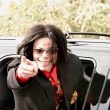 Michael Jackson arrives at the Santa Barbara County courthouse. Jury Selection.