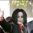 Michael Jackson arrives at the Santa Barbara County courthouse. Jury Selection.