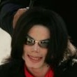 Michael Jackson arrives at the Santa Barbara County courthouse. Jury Selection.