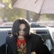 Michael Jackson arrives at the Santa Barbara County courthouse. Jury Selection.