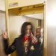 Michael Jackson arrives at the Santa Barbara County courthouse. Jury Selection.