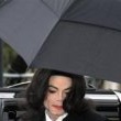 Michael Jackson arrives at the Santa Barbara County courthouse. Jury Selection.