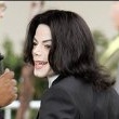 Michael Jackson arrives at the Santa Barbara County courthouse. Jury Selection.