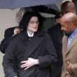 Michael Jackson arrives at the Santa Barbara County courthouse. Jury Selection.