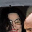 Michael Jackson arrives at the Santa Barbara County courthouse. Jury Selection.