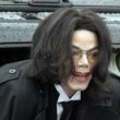 Michael Jackson arrives at the Santa Barbara County courthouse. Jury Selection.