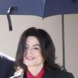 Michael Jackson arrives at the Santa Barbara County courthouse. Jury Selection.
