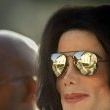 Michael Jackson arrives at the Santa Barbara County courthouse. Jury Selection.