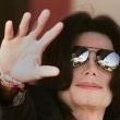 Michael Jackson arrives at the Santa Barbara County courthouse. Jury Selection.