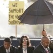 Michael Jackson arrives at the Santa Barbara County courthouse. Jury Selection.