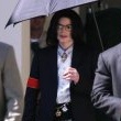Michael Jackson arrives at the Santa Barbara County courthouse. Jury Selection.