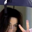 Michael Jackson arrives at the Santa Barbara County courthouse. Jury Selection.