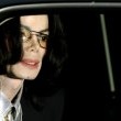 Michael Jackson arrives at the Santa Barbara County courthouse. Jury Selection.